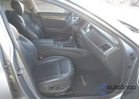 2015 Hyundai Genesis 3.8 из США, поврежденный, VIN KMHGN4JE8FU092067